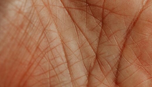 手相の感情線が枝分かれする意味とは？恋愛運・性格を2026年最新解説