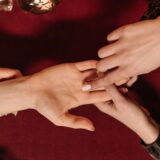手相の感情線が枝分かれしている意味とは？恋愛運・相性を2026年最新解説