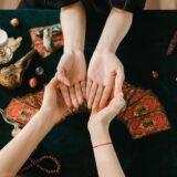 手相の感情線が枝分かれしている意味とは？恋愛運・相性を2026年最新解説